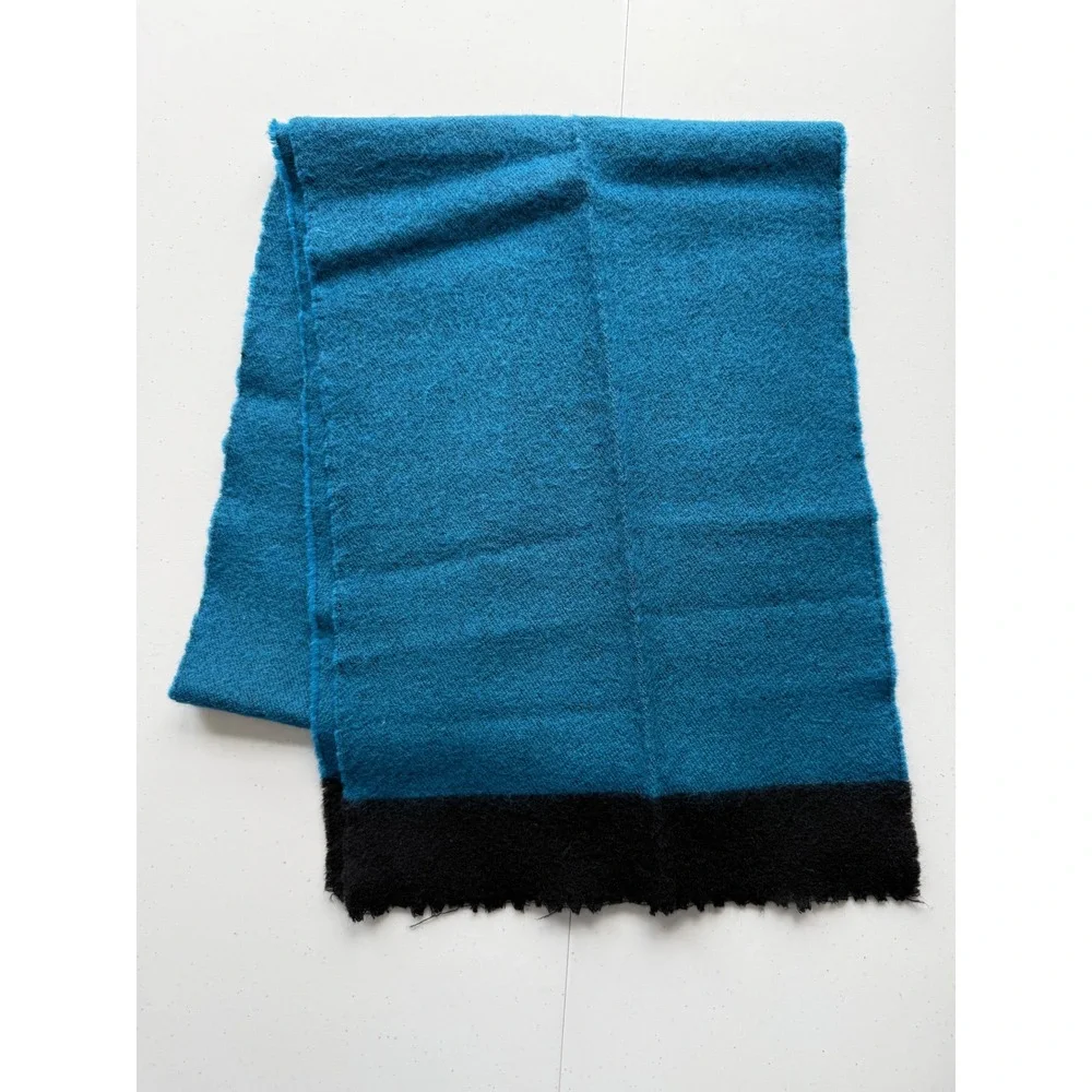 Vtg Honey Collection 100% Wool Scarf Blue Green Back  Reversible Made in Japan